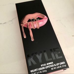 NIB Kylie velvet lip kit in Bare lipstick + liner